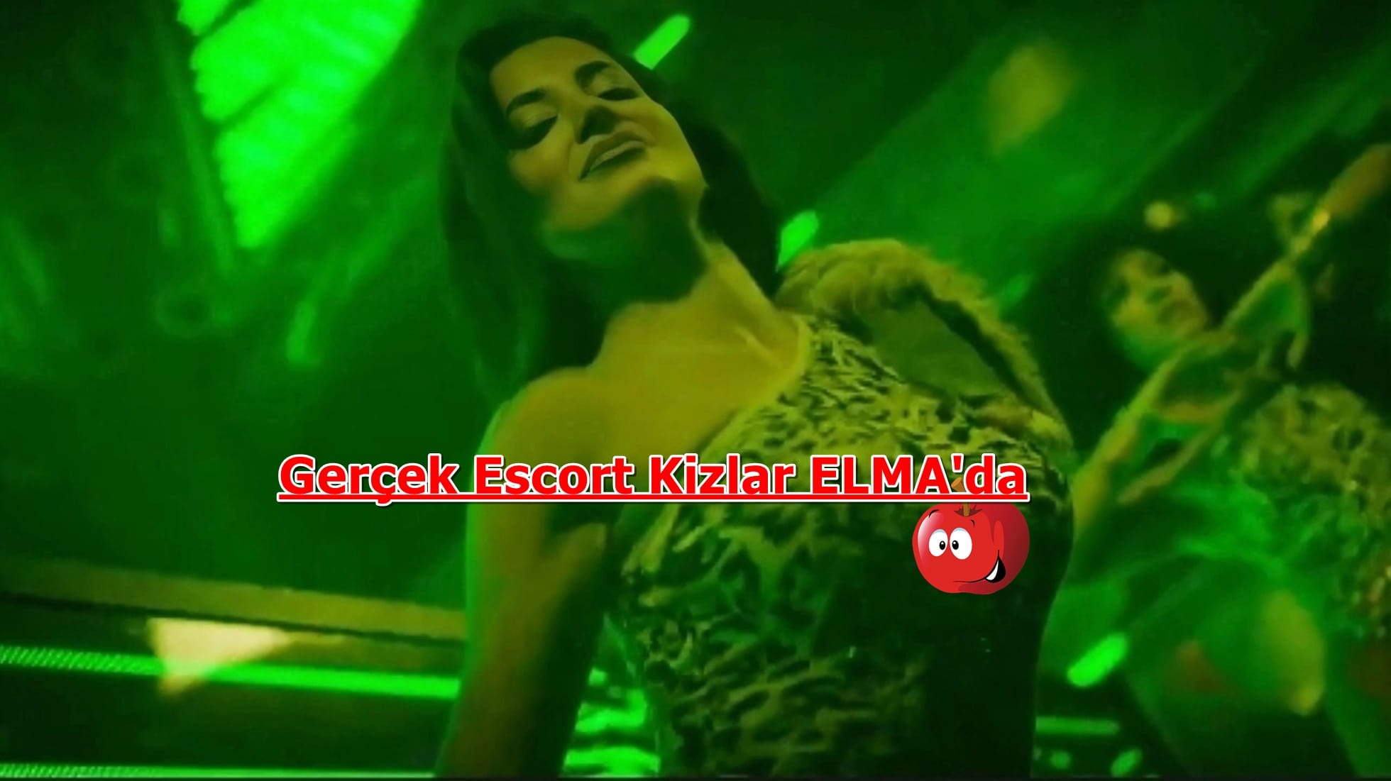 Yeni Nesile Uygun Giyinen Genç Escort